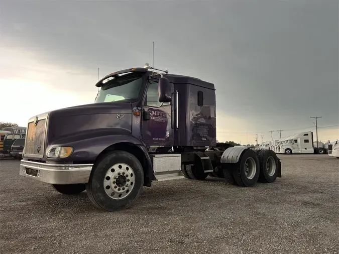 2001 INTERNATIONAL 9200