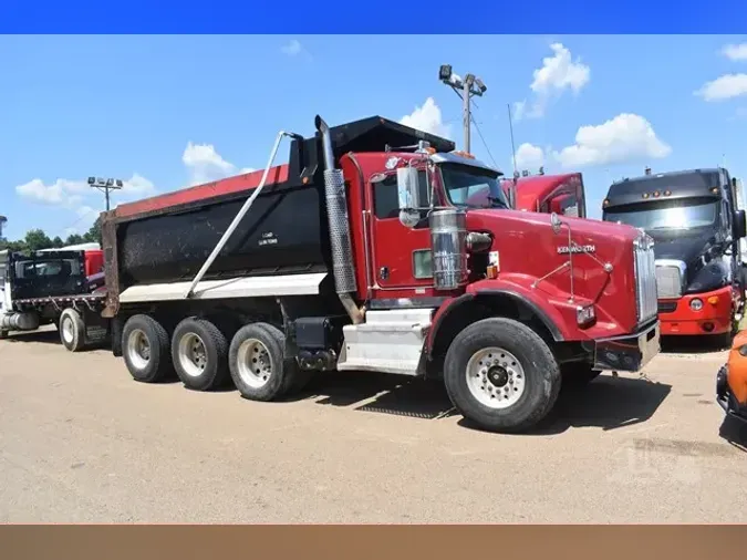 2013 KENWORTH T800