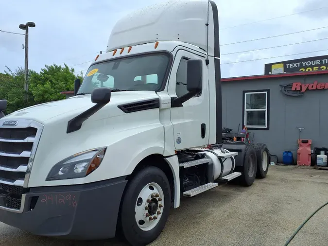 2020 FREIGHTLINER/MERCEDES NEW CASCADIA PX1266485faf620d43a51d9478c352ec793c988