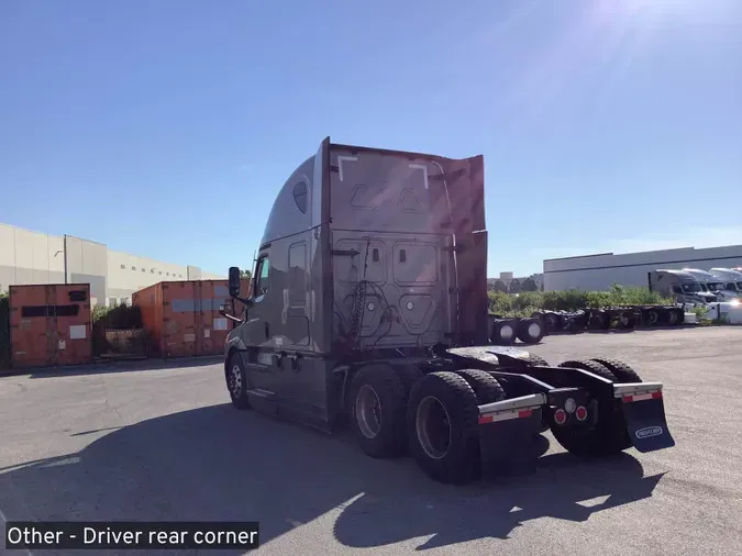 2023 Freightliner Cascadia 126