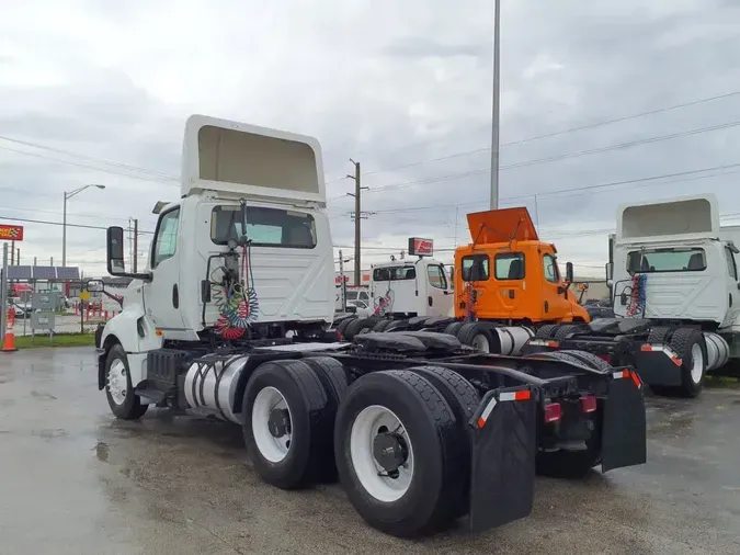 2019 NAVISTAR INTERNATIONAL LT625 DAYCAB T/A