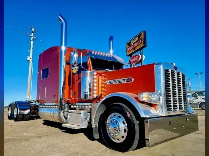 2022 Peterbilt 389