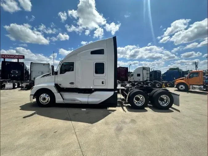 2025 Kenworth T680