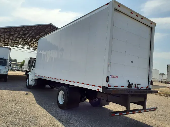 2017 FREIGHTLINER/MERCEDES M2 106