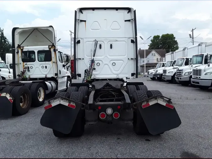 2020 FREIGHTLINER NEW CASCADIA PX12664
