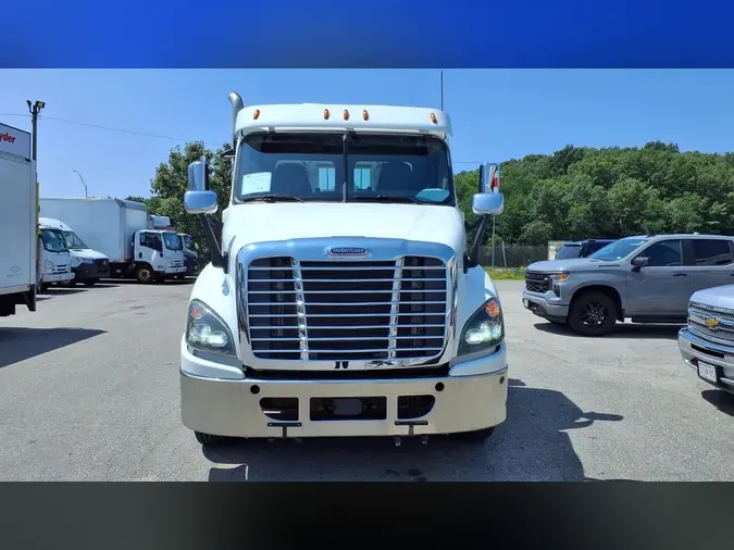2020 FREIGHTLINER/MERCEDES CASCADIA 125