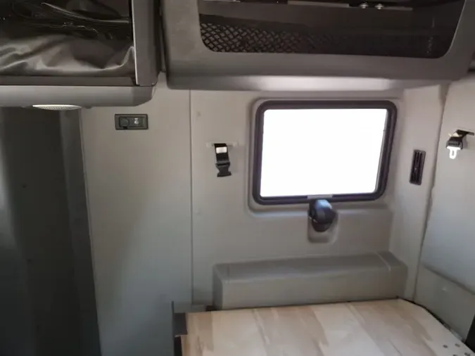 2020 NAVISTAR INTERNATIONAL LT625 SLPR CAB