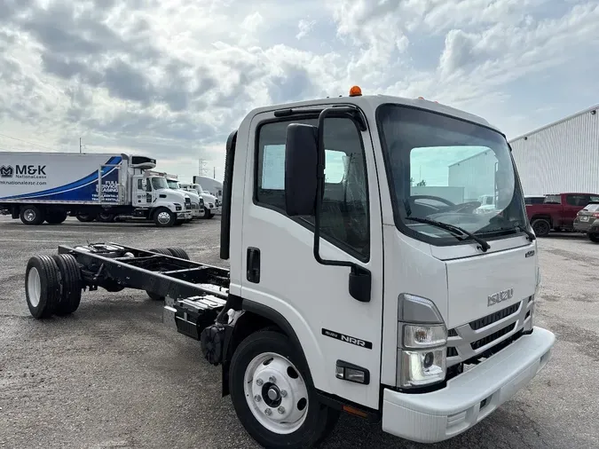 2025 ISUZU NRRGAS