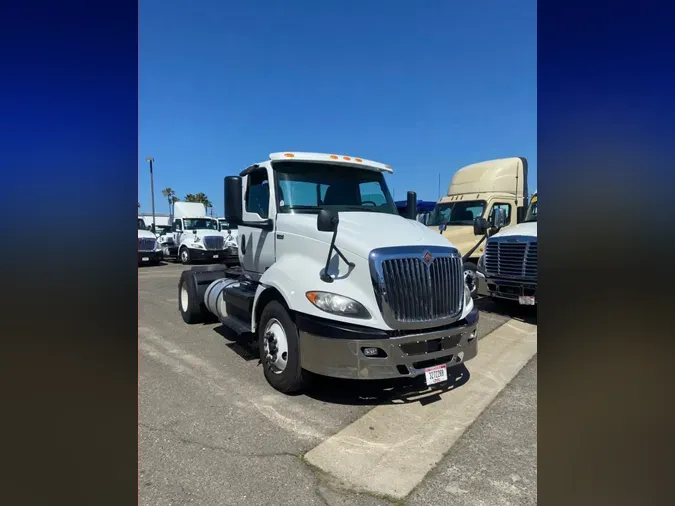 2019 NAVISTAR INTERNATIONAL RH613 DAYCAB S/A860e8f6cb73877ff9a3d2001a13b7967