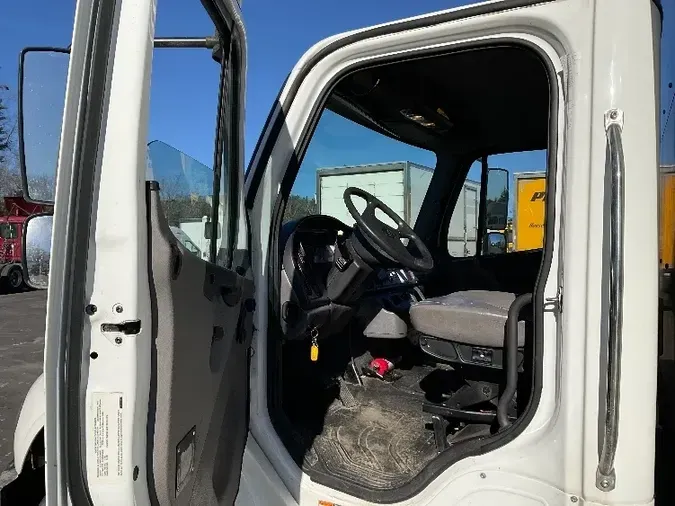 2018 Freightliner M2