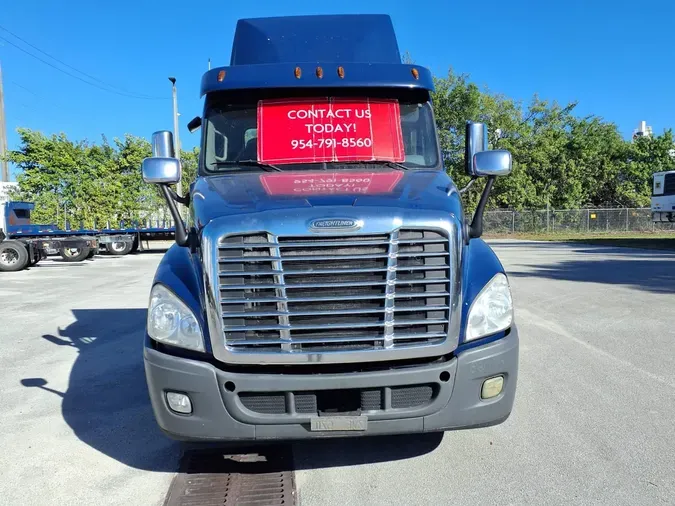 2019 FREIGHTLINER/MERCEDES CASCADIA 125