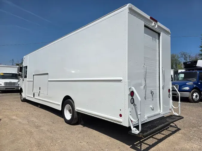 2017 FRTLR CUSTOM CHASSIS CORP MT-55 WALK-IN