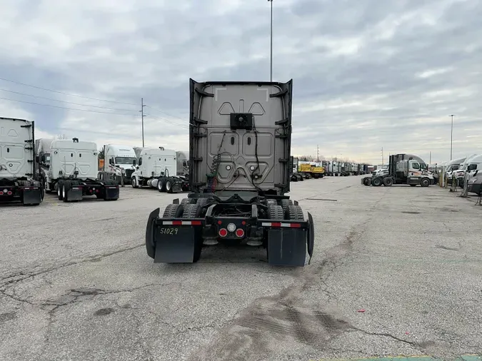 2020 Freightliner Cascadia