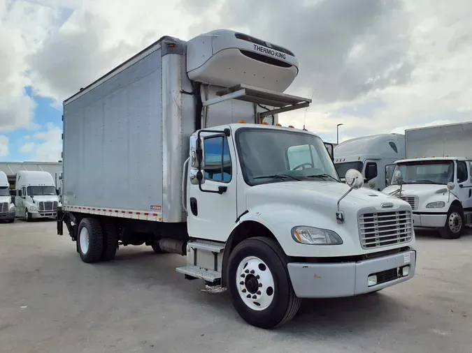 2017 FREIGHTLINER/MERCEDES M2 106