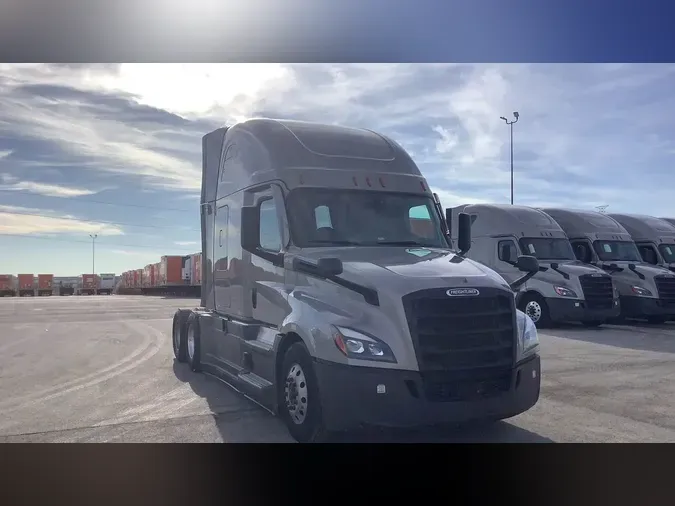 2023 Freightliner Cascadia861595f581670f072beb703480c4c87d