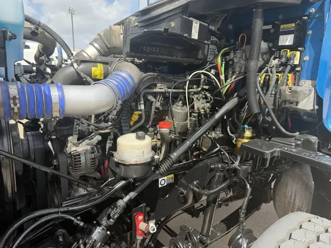 2020 Peterbilt 5678618aa3bcacdab5f45c24e25695708d4