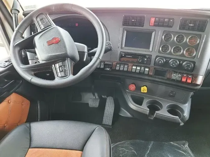 2025 Kenworth T680