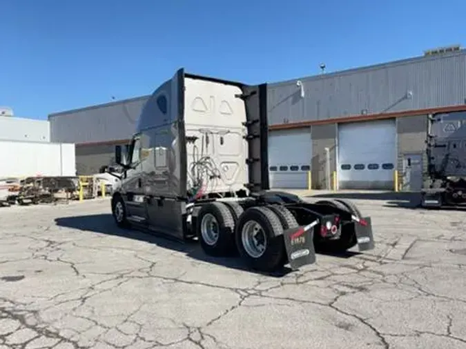 2023 Freightliner Cascadia