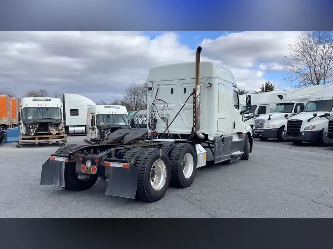 2020 Freightliner Cascadia 126861ee3c2bfae24b0f0ed374f21974c82