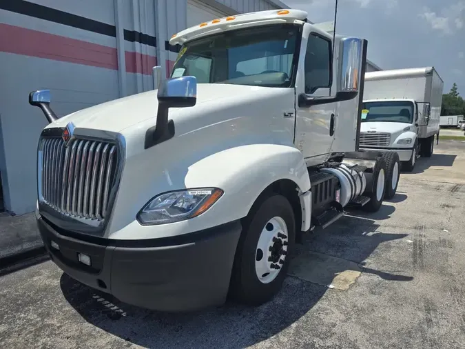 2020 NAVISTAR INTERNATIONAL LT625 DAYCAB T/A