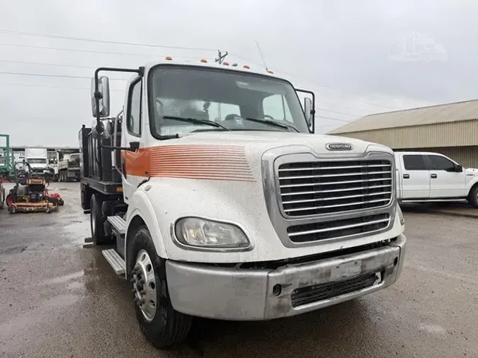 2012 FREIGHTLINER BUSINESS CLASS M2 112