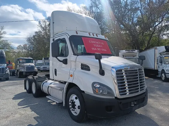 2019 FREIGHTLINER/MERCEDES CASCADIA 113