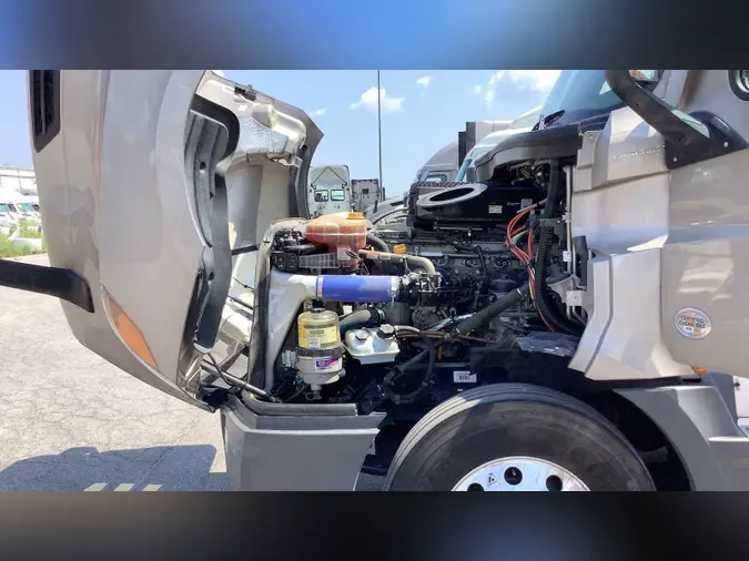 2024 Freightliner Cascadia 126