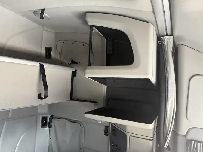 2021 Peterbilt 579