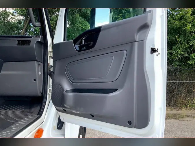 2019 INT LT625 6x4