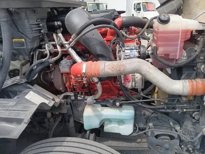 2019 NAVISTAR INTERNATIONAL LT625 SLPR CAB