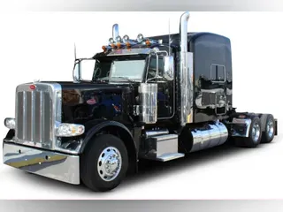 2023 Peterbilt 389