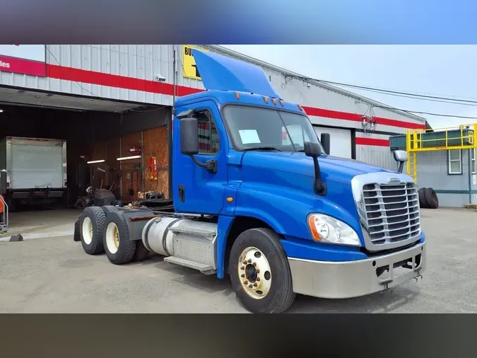 2019 FREIGHTLINER/MERCEDES CASCADIA 125862c9bd72864b3316af2dd05dbaf11f0