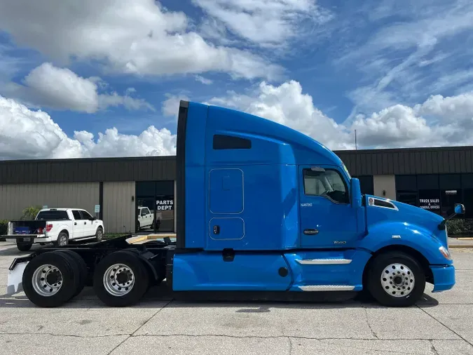 2022 Kenworth T680
