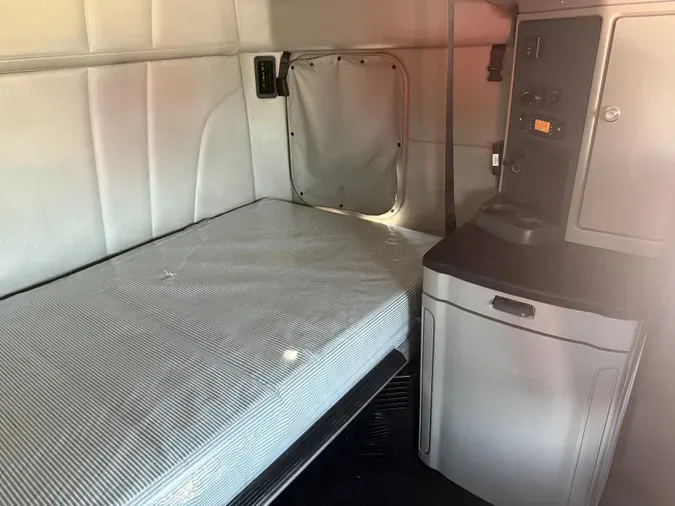 2021 Peterbilt 579