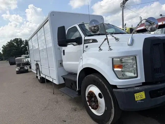 2017 FORD F650 SD