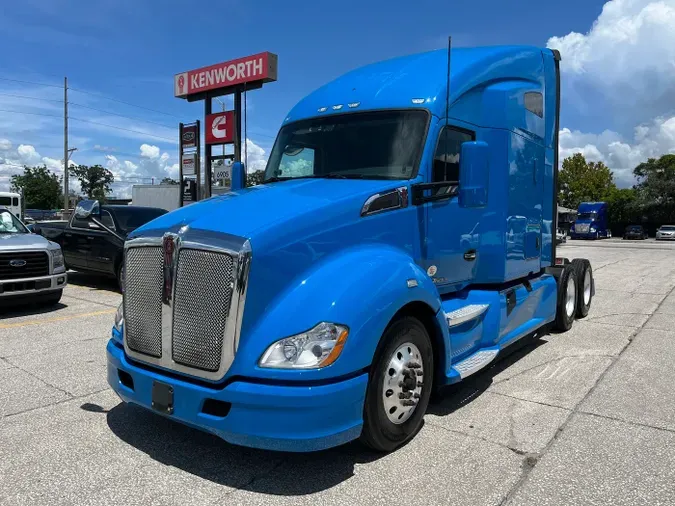 2022 Kenworth T680