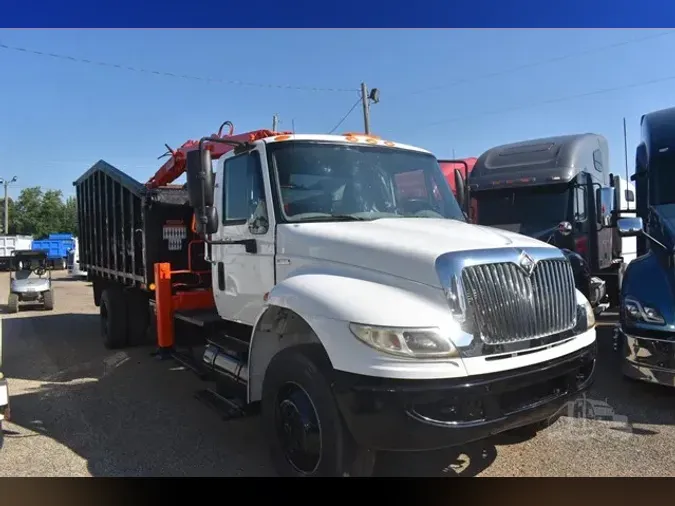 2010 INTERNATIONAL DURASTAR 4300