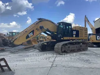 2013 CATERPILLAR 390F