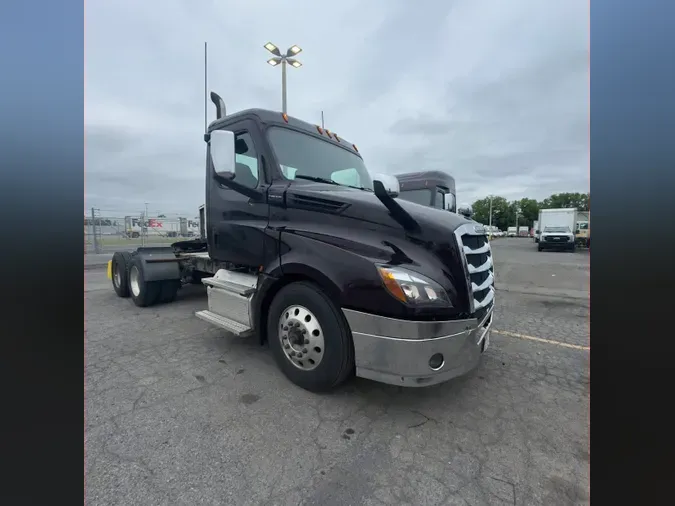 2019 FREIGHTLINER NEW CASCADIA PX12664