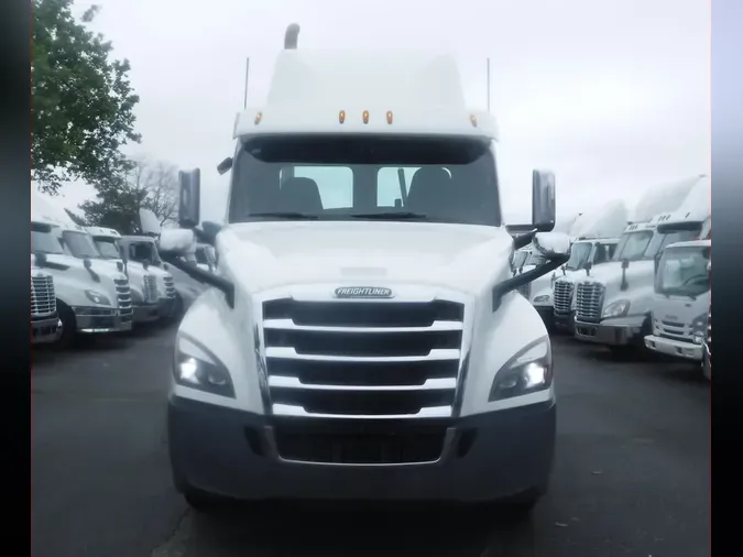 2020 FREIGHTLINER NEW CASCADIA PX12664