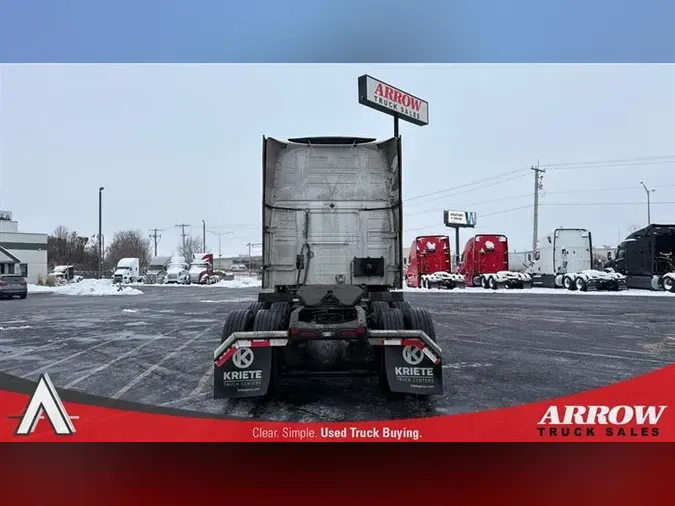 2022 VOLVO VNL64T860