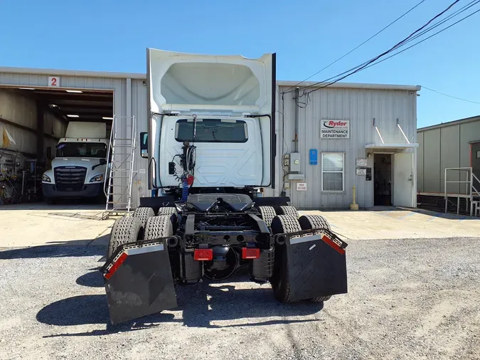 2020 NAVISTAR INTERNATIONAL LT625 DAYCAB T/A