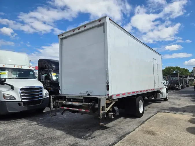 2019 FREIGHTLINER M2 106