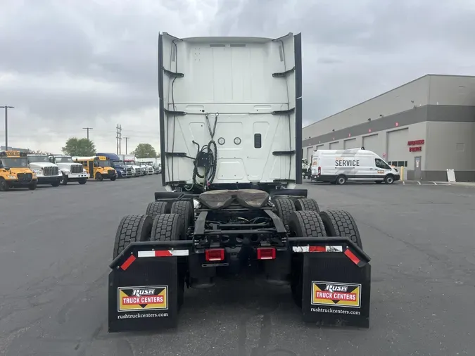 2023 International LT625