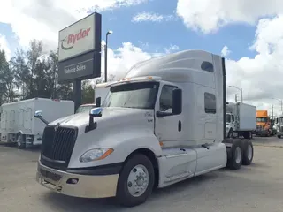2019 NAVISTAR INTERNATIONAL LT625 SLPR CAB