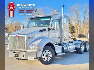 2022 KENWORTH T880