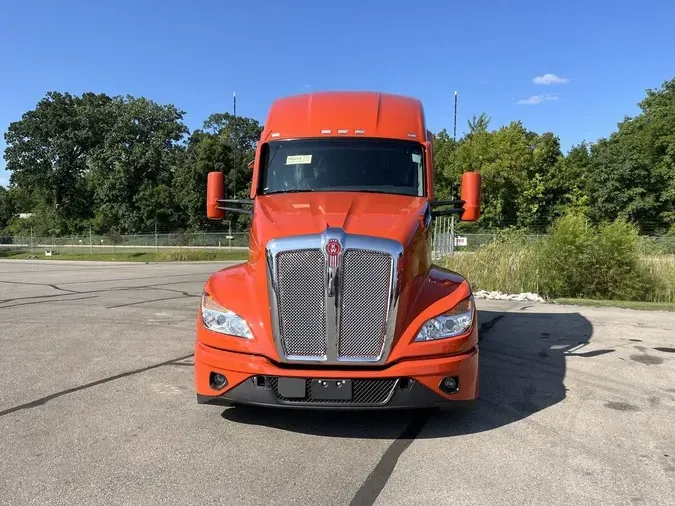 2025 Kenworth T680