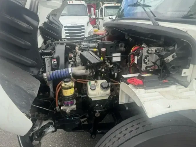 2020 FREIGHTLINER/MERCEDES M2 106