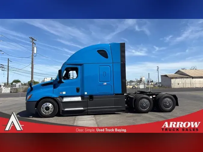 2022 FREIGHTLINER CA126