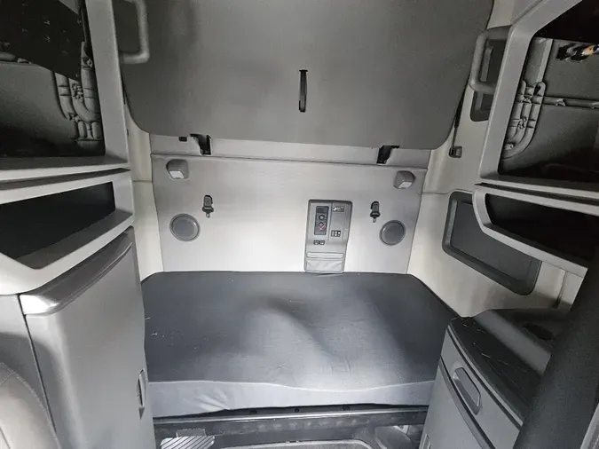 2024 VOLVO VNL64T7608651ab56a1e94815e8b97027a2790526